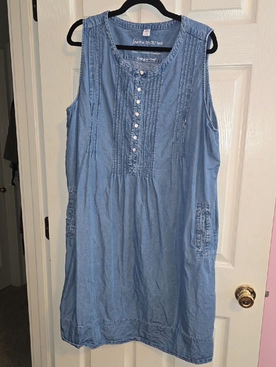 Coldwater Creek Dresses & Skirts - Coldwater Creek Light Chambray TENCEL Dress